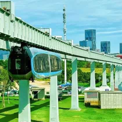 湖北省科技馆+华中科技大学+光谷空轨+萝卜快跑+楚天台亲子游 湖北省科技馆+华中科技大学+光谷空轨+萝卜快跑+楚天台亲子游