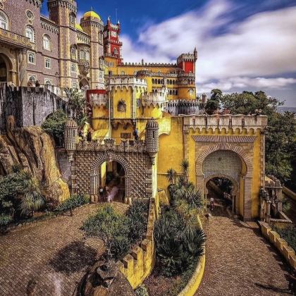 葡萄牙:路易一世大桥+莱罗书店+杜罗河谷 中文包车|可定制 葡萄牙:路易一世大桥+莱罗书店+杜罗河谷 中文包车|可定制