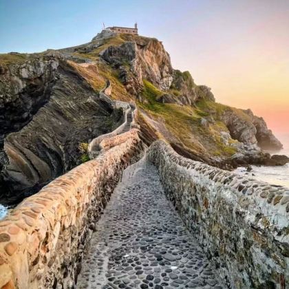 西班牙毕尔巴鄂(Bilbao)-巴斯克(龙蛇岛)包车游 西班牙毕尔巴鄂(Bilbao)-巴斯克(龙蛇岛)包车游