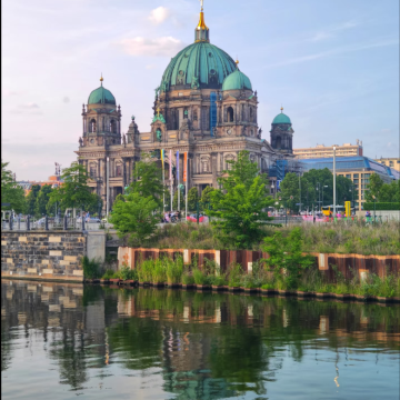 柏林市区往返 无忧宫+新宫+夏洛滕霍夫宫+波茨坦广场 包车游 柏林市区往返 无忧宫+新宫+夏洛滕霍夫宫+波茨坦广场 包车游