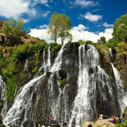 亚美尼亚杰尔穆克瀑布+沙基瀑布包车一日游 亚美尼亚杰尔穆克瀑布+沙基瀑布包车一日游