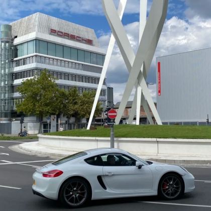 德国斯图加特市区+保时捷博物馆+奔驰博物馆-包车-精选 德国斯图加特市区+保时捷博物馆+奔驰博物馆-包车-精选