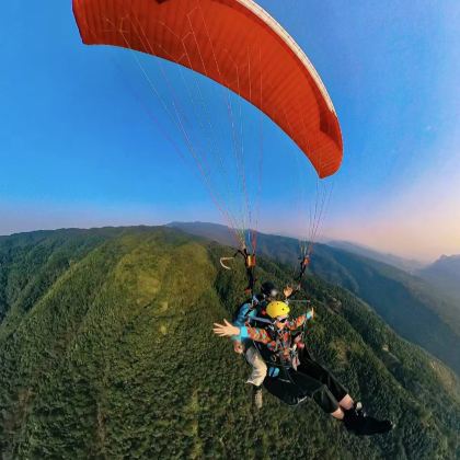广西南宁大明山滑翔伞【网红打卡地+预约优先安排】 广西南宁大明山滑翔伞【网红打卡地+预约优先安排】