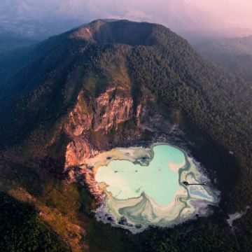 印度尼西亚雅加达卡普定火山湖+覆舟火山一日游【中文包车】 印度尼西亚雅加达卡普定火山湖+覆舟火山一日游【中文包车】