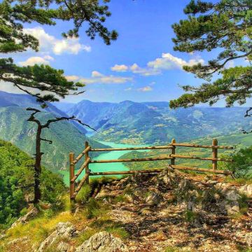 塞尔维亚塔拉公园波黑跨国一日游【贝尔格莱德到萨拉热窝可逆】 塞尔维亚塔拉公园波黑跨国一日游【贝尔格莱德到萨拉热窝可逆】