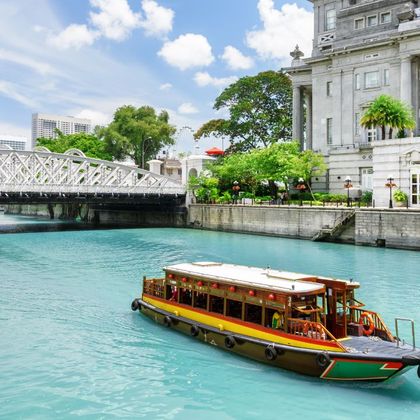 新加坡河+新加坡最高法院+新加坡国家美术馆+新加坡和平纪念碑+加文纳桥+皇后坊半日游