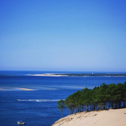 法国波尔多比拉沙丘+阿卡雄小镇【休闲小众路线】(包车上门接) 法国波尔多比拉沙丘+阿卡雄小镇【休闲小众路线】(包车上门接)
