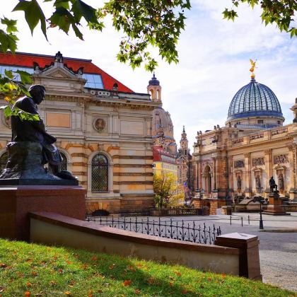德国柏林、德累斯顿文艺古城线、中文包车、可定制行程 德国柏林、德累斯顿文艺古城线、中文包车、可定制行程