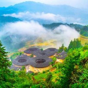 8人独立座椅含中餐|南靖云水谣古镇+田螺坑土楼一日游无需换乘 8人独立座椅含中餐|南靖云水谣古镇+田螺坑土楼一日游无需换乘