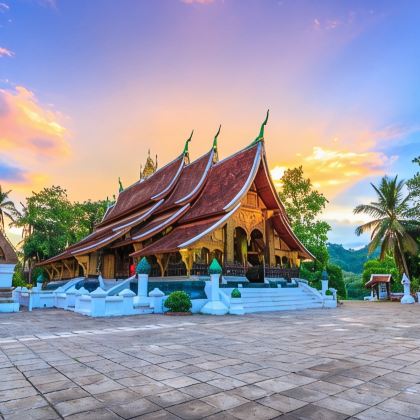 老挝万荣+万象+琅勃拉邦+巴色9日7晚跟团游 老挝万荣+万象+琅勃拉邦+巴色9日7晚跟团游