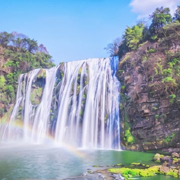 贵州贵阳+黄果树景区+梵净山+西江千户苗寨+荔波+镇远古城6日5晚私家团 贵州贵阳+黄果树景区+梵净山+西江千户苗寨+荔波+镇远古城6日5晚私家团