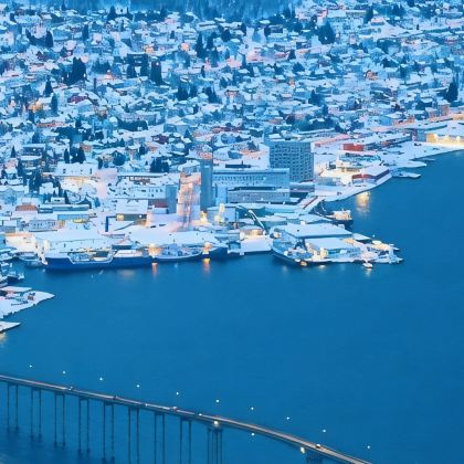 挪威9日8晚拼小团 挪威9日8晚拼小团