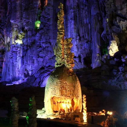 贵州贵阳+兴义+马岭河+黄果树景区+梵净山+镇远+荔波+西江千户苗寨+织金洞8日7晚跟团游 贵州贵阳+兴义+马岭河+黄果树景区+梵净山+镇远+荔波+西江千户苗寨+织金洞8日7晚跟团游