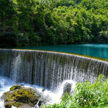 铜仁+边城茶峒景区+铜仁大峡谷+西江千户苗寨+荔波小七孔景区+青岩古镇5日4晚拼小团 铜仁+边城茶峒景区+铜仁大峡谷+西江千户苗寨+荔波小七孔景区+青岩古镇5日4晚拼小团