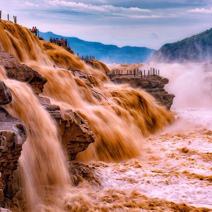 西安兵马俑+华清池+华山+壶口瀑布5日跟团游 西安兵马俑+华清池+华山+壶口瀑布5日跟团游