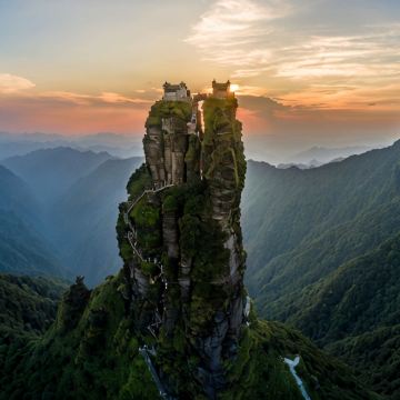 贵州黄果树+荔波+西江千户苗寨+梵净山+镇远古城7日6晚私家团 贵州黄果树+荔波+西江千户苗寨+梵净山+镇远古城7日6晚私家团