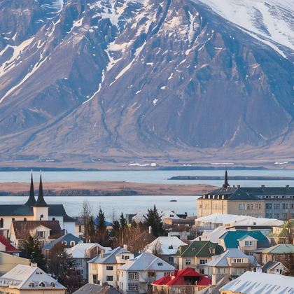 雷克雅未克8日7晚私家团 雷克雅未克8日7晚私家团