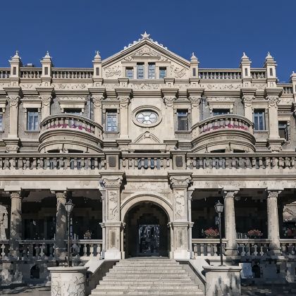 历史人文 ·沈阳张氏帅府2H深度讲解亲子营·成人/儿童·金牌导游景区线下高端精讲品牌·搅动大帅府尘封的历史·上下午场可选·12人团 包含门票 历史人文 ·沈阳张氏帅府2H深度讲解亲子营·成人/儿童·金牌导游景区线下高端精讲品牌·搅动大帅府尘封的历史·上下午场可选·12人团 包含门票