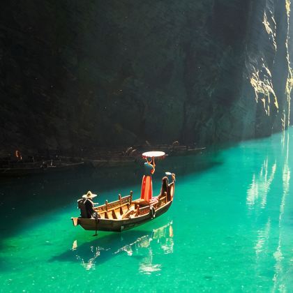 武汉+两坝一峡+三峡大坝旅游区+恩施市6日5晚跟团游 武汉+两坝一峡+三峡大坝旅游区+恩施市6日5晚跟团游