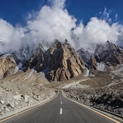 新疆乌鲁木齐+北疆+南疆+伊犁+喀什市+库车+库尔勒+阿克苏市+和田市18日17晚私家团 新疆乌鲁木齐+北疆+南疆+伊犁+喀什市+库车+库尔勒+阿克苏市+和田市18日17晚私家团