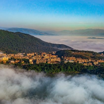 昆明+建水+普洱+西盟+沧源+芒市+腾冲+大理市11日10晚私家团 昆明+建水+普洱+西盟+沧源+芒市+腾冲+大理市11日10晚私家团