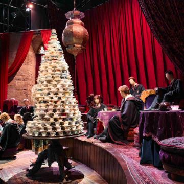 英国13日跟团游 英国13日跟团游