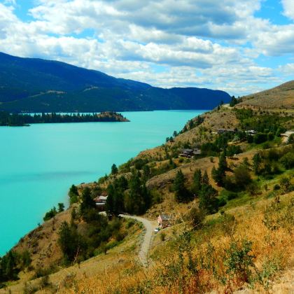 加拿大耶洛奈夫+班夫国家公园11日10晚跟团游 加拿大耶洛奈夫+班夫国家公园11日10晚跟团游