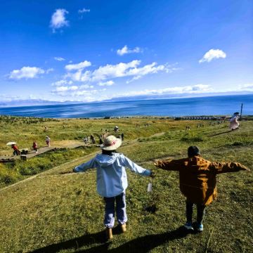 新疆乌鲁木齐+北疆+赛里木湖+天山天池3日2晚拼小团 新疆乌鲁木齐+北疆+赛里木湖+天山天池3日2晚拼小团