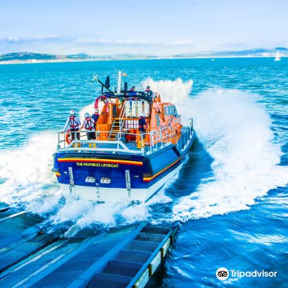 英国威尔士6日5晚拼小团 英国威尔士6日5晚拼小团