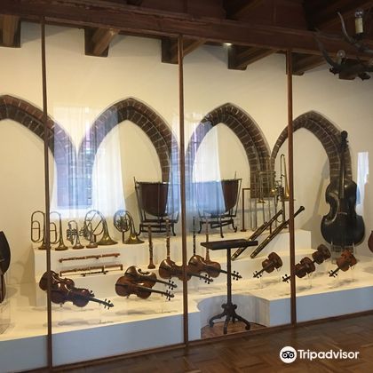大教堂岛+Museum of Musical instruments+Military Museum一日游 大教堂岛+Museum of Musical instruments+Military Museum一日游