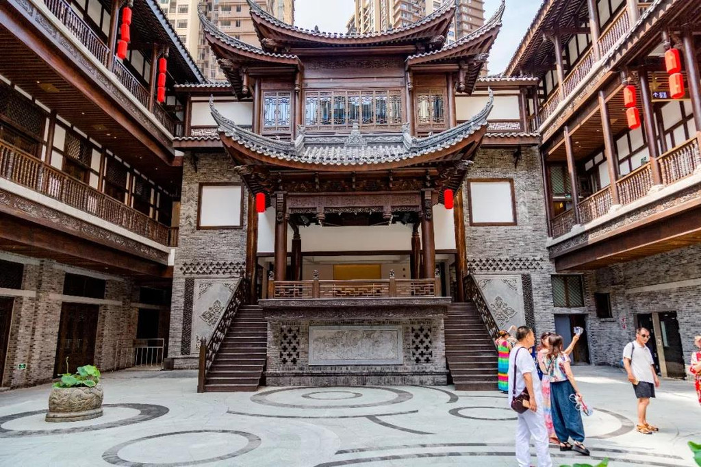 弹子石老街王家大院