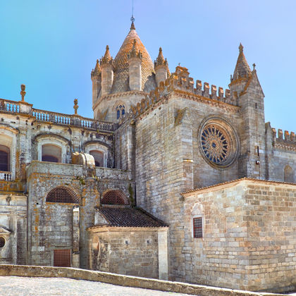 葡萄牙埃武拉+埃武拉大教堂+埃武拉罗马神庙+埃武拉历史古城+人骨教堂一日游