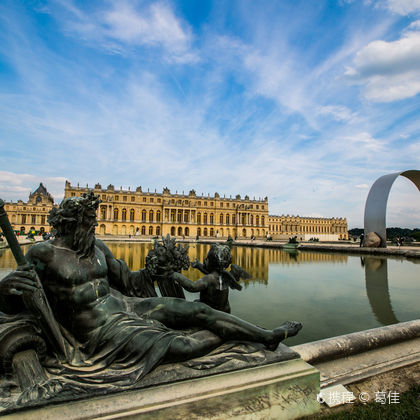 法国巴黎凡尔赛宫+枫丹白露宫一日游
