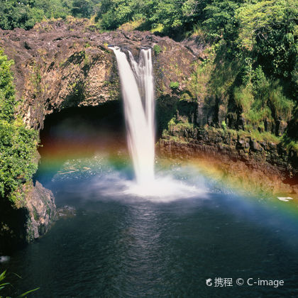 美国+大岛(夏威夷岛)+彩虹瀑布+夏威夷火山国家公园+莉莉乌卡拉尼公园一日游