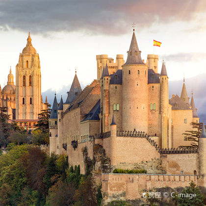 西班牙托莱多+塞哥维亚+阿尔卡萨尔城堡二日游
