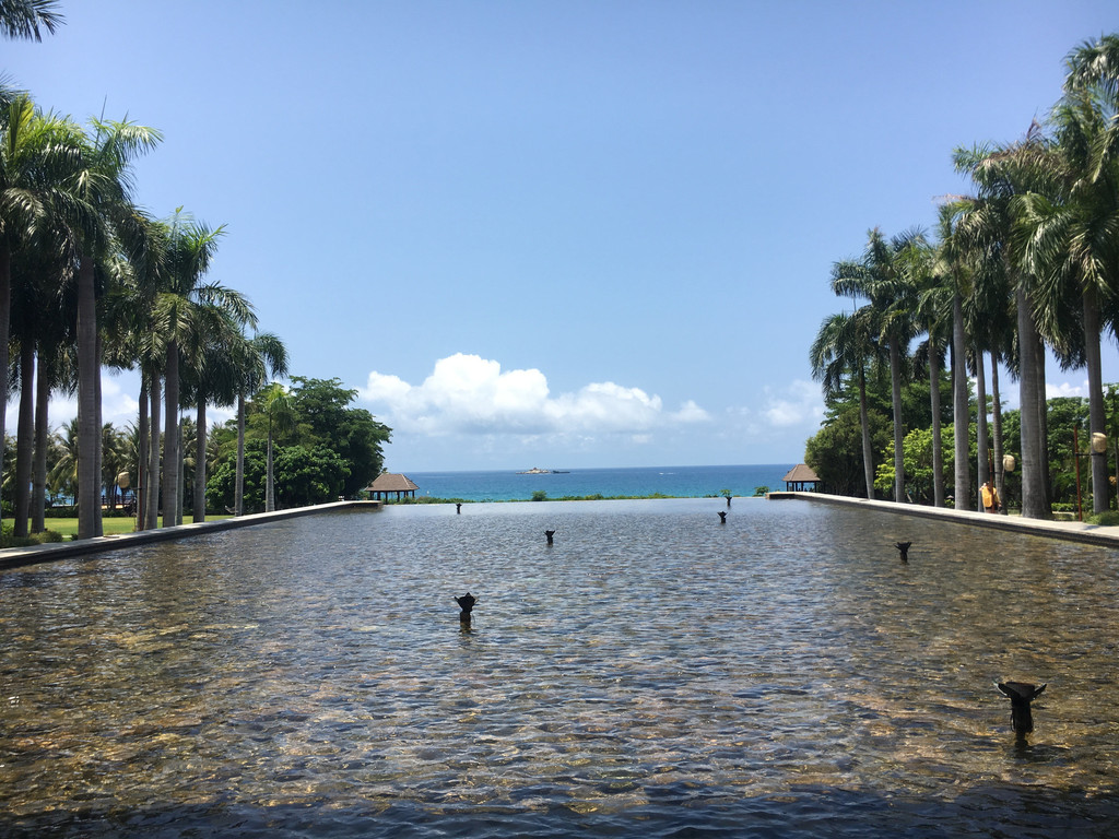 三亚亚龙湾红树林度假酒店