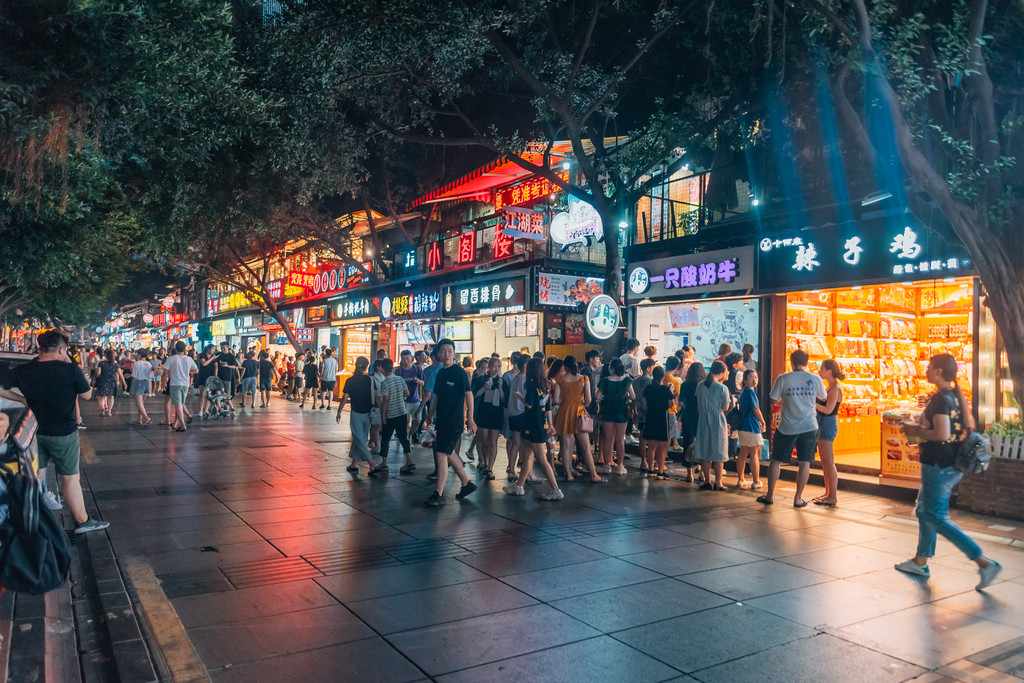 较场口夜市小吃街