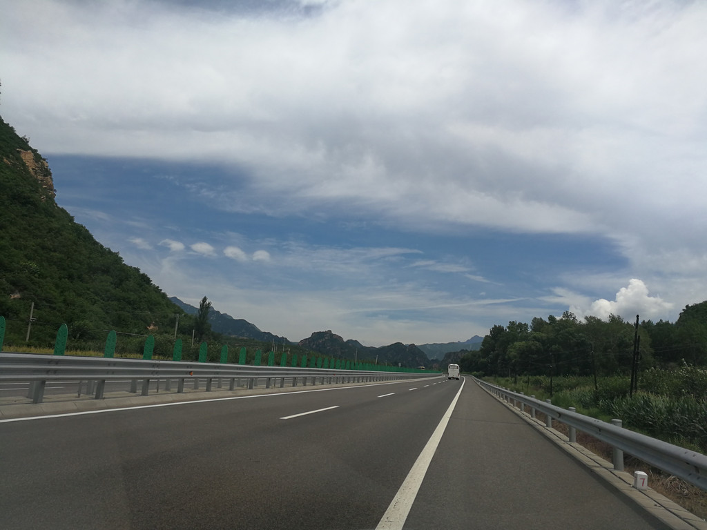 g111国道沿途风景无限
