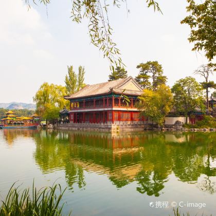 避暑山庄+普宁寺+普陀宗乘之庙2日1晚跟团游