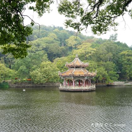 潮州+潮州古城+牌坊街+广济桥+龙湖古寨3日2晚私家团