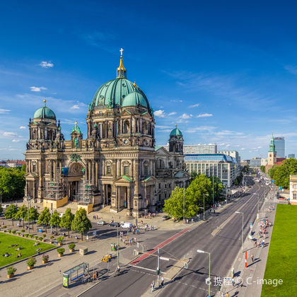 德国柏林大教堂+勃兰登堡门+德国科技博物馆+无忧宫+倍倍尔广场一日游