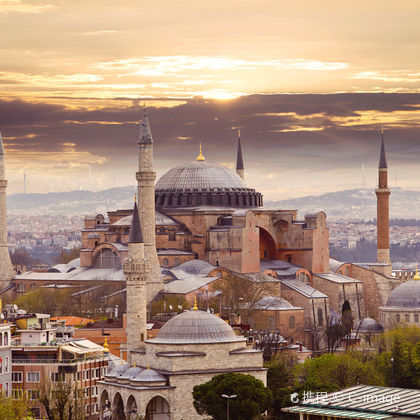 土耳其伊斯坦布尔蓝色清真寺+圣索菲亚大教堂+地下水宫+托普卡帕宫+大巴扎一日游