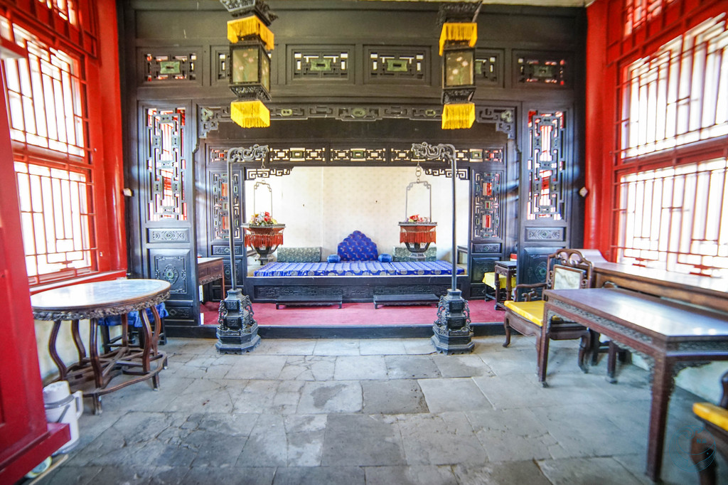 看着乾隆为其母修建的回盛京祭祖的宫殿,反复甄嬛传犹在眼前.