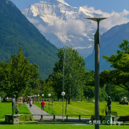 瑞士因特拉肯何维克街+荷黑马特+Paragliding Interlaken GmbH因特拉肯滑翔伞体验+图恩湖一日游 瑞士因特拉肯何维克街+荷黑马特+Paragliding Interlaken GmbH因特拉肯滑翔伞体验+图恩湖一日游