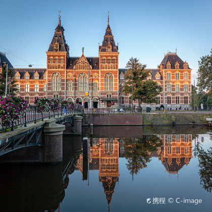 阿姆斯特丹市立博物馆+NEMO科学中心+ADAM瞭望台+蓝桥+绅士运河+西教堂一日游