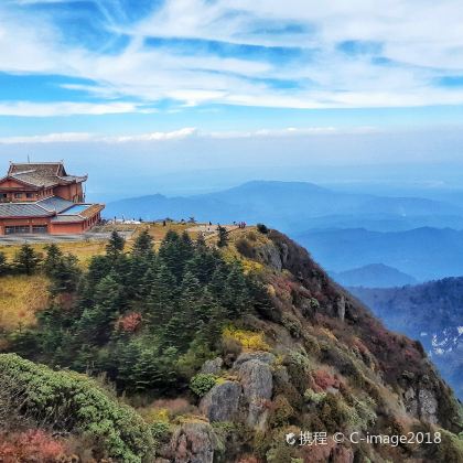 成都+重庆+峨嵋山+乐山大佛+三星堆博物馆7日6晚拼小团 成都+重庆+峨嵋山+乐山大佛+三星堆博物馆7日6晚拼小团