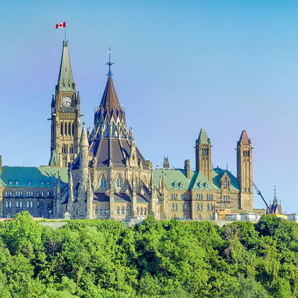 加拿大渥太华国会大厦+国会山+加拿大国家美术馆+加拿大总督府一日游