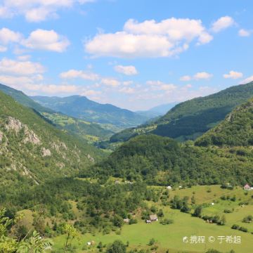 塞尔维亚+波黑+黑山+阿尔巴尼亚12日跟团游 塞尔维亚+波黑+黑山+阿尔巴尼亚12日跟团游