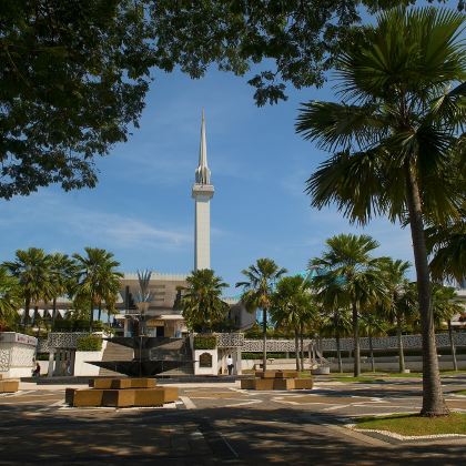 新加坡+吉隆坡+兰卡威+曼谷+清迈15日14晚拼小团 新加坡+吉隆坡+兰卡威+曼谷+清迈15日14晚拼小团