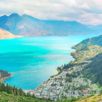 皇后镇往返克莱德小镇+瓦纳卡一日游【独立小团包车+中文团】 皇后镇往返克莱德小镇+瓦纳卡一日游【独立小团包车+中文团】